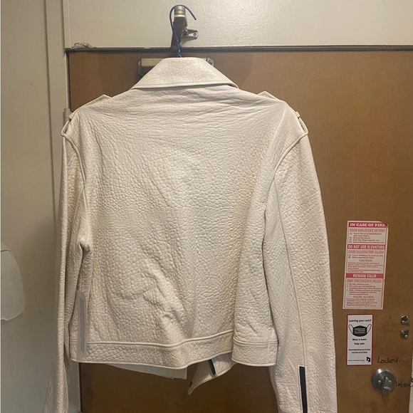 Topshop white leather jacket size medium. Negotiable - Picture 4 of 4